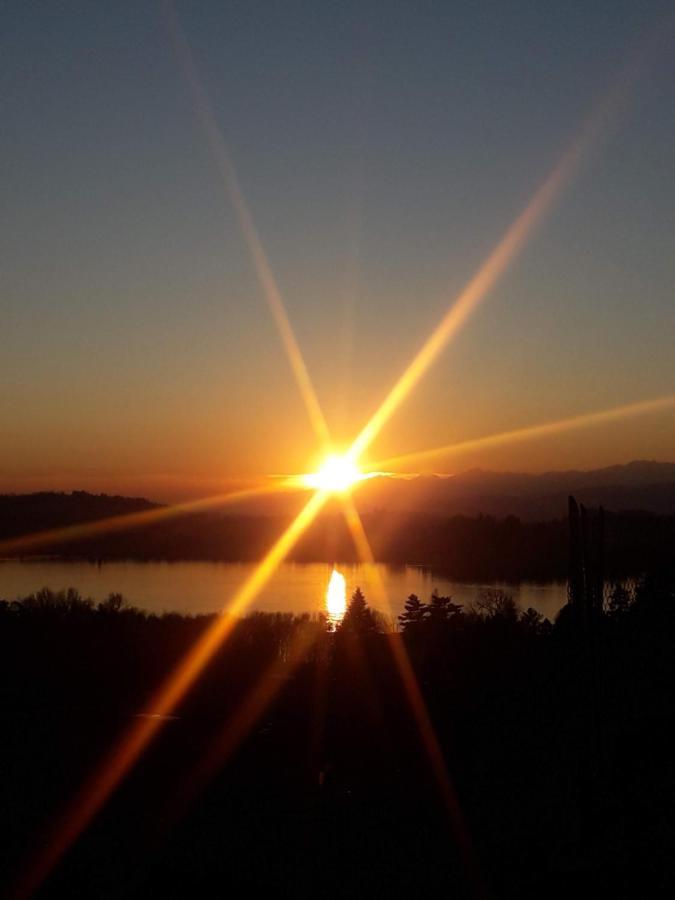 Tramonto Al Lago Gavirate Dış mekan fotoğraf